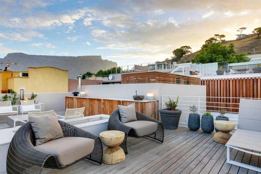 To Let 2 Bedroom Property for Rent in Green Point Western Cape